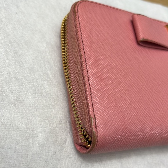 Prada Authentic pink wallet - Picture 7 of 8